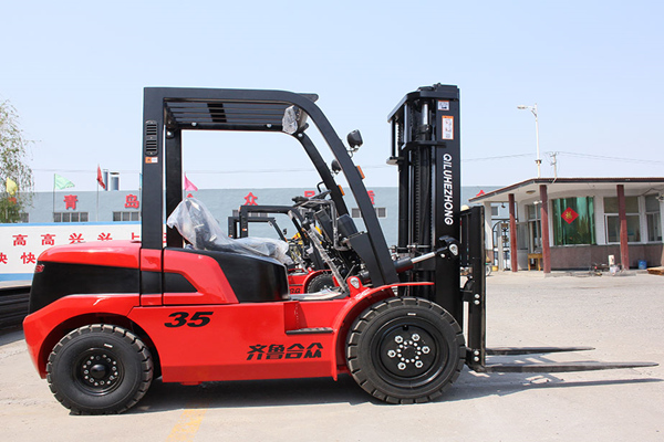 內燃叉車離合器分離軸承加潤滑油方法